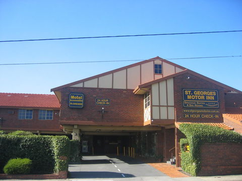 St Georges Motor Inn - Hotel Accommodation 35
