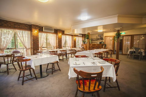 St Georges Motor Inn - Hotel Accommodation 42