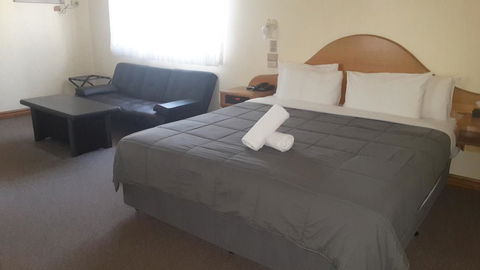 St Georges Motor Inn - Hotel Accommodation 20