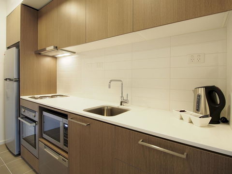 Apartments @ 350 William - Hotel Accommodation 5