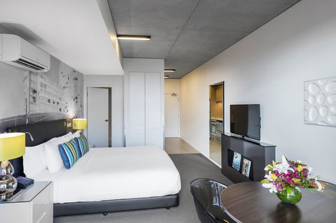 Apartments @ 350 William - Hotel Accommodation 8