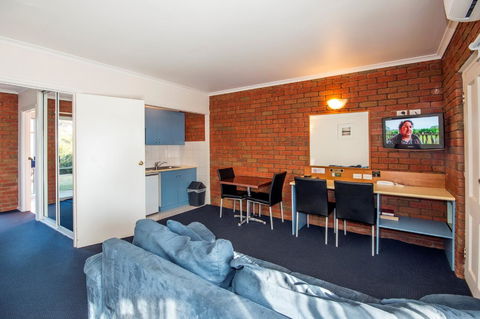Torquay Tropicana Motel - Hotel Accommodation 24
