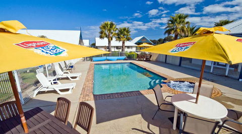 Torquay Tropicana Motel - Hotel Accommodation 1