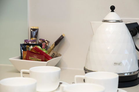 Signature Waterfront Apartments - Hotel Accommodation 8