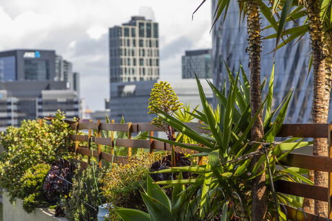 Signature Waterfront Apartments - Hotel Accommodation 35