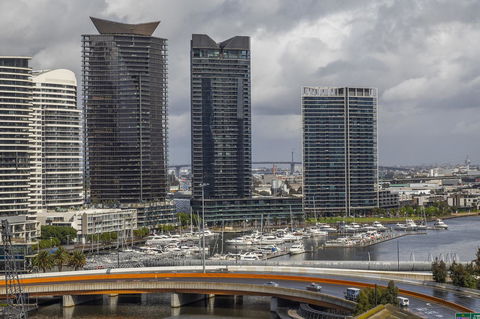 Signature Waterfront Apartments - Hotel Accommodation 34