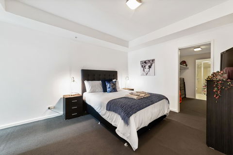 Signature Waterfront Apartments - Hotel Accommodation 31