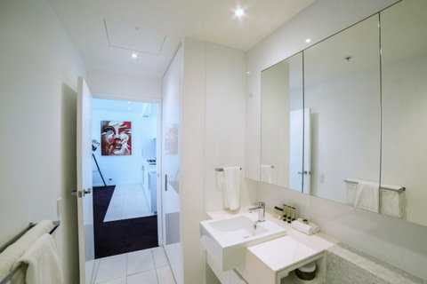 The Sebel Melbourne Docklands Hotel - Hotel Accommodation 4