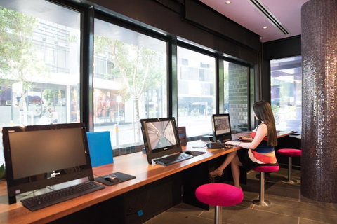 The Sebel Melbourne Docklands Hotel - Hotel Accommodation 33