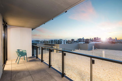 Playhouse Apartments - Hotel Accommodation 5