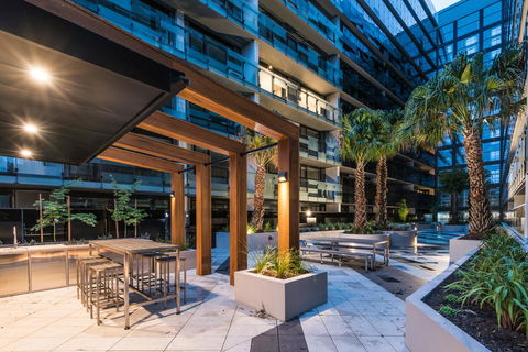 Playhouse Apartments - Hotel Accommodation 2