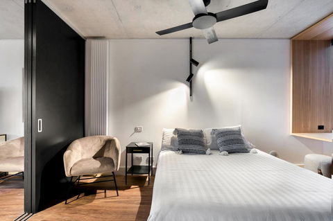 Stylish Apartment In Unique Church Development - Hotel Accommodation 2