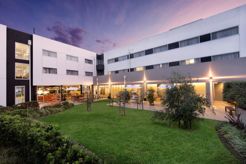 Atura Dandenong - Hotel Accommodation 21
