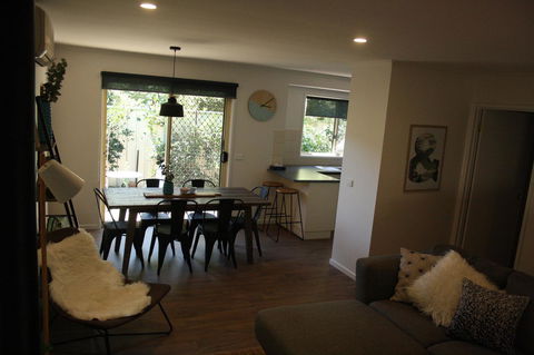 4 Autumn Grove - Hotel Accommodation 13