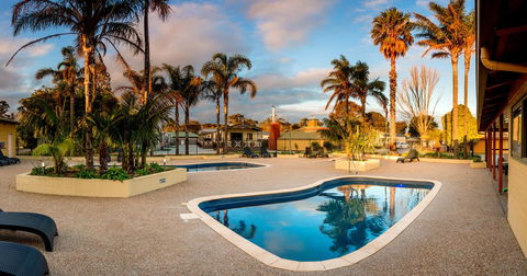BIG4 Whiters Holiday Village - Hotel Accommodation 1