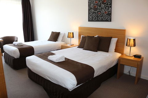 Bairnsdale International - Hotel Accommodation 12