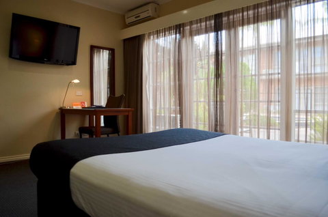 Quality Hotel Melbourne Airport - Hotel Accommodation 7