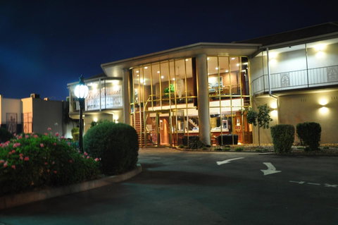 Quality Hotel Melbourne Airport - Hotel Accommodation 11