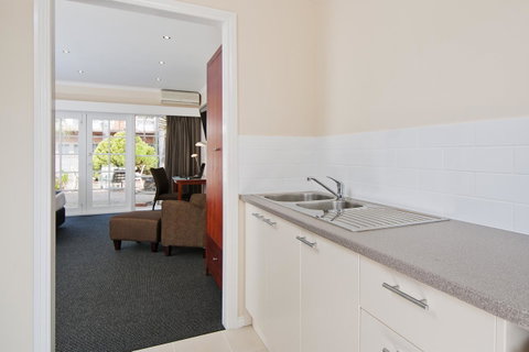 Quality Hotel Melbourne Airport - Hotel Accommodation 16