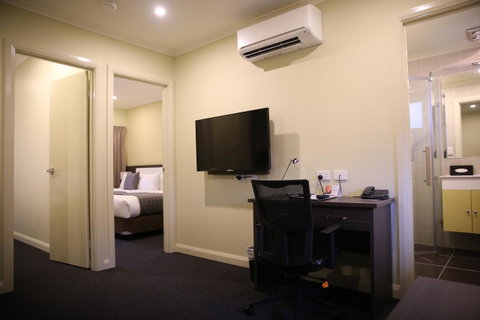 Quality Hotel Melbourne Airport - Hotel Accommodation 36
