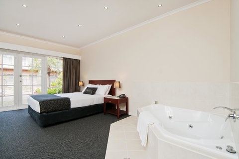 Quality Hotel Melbourne Airport - Hotel Accommodation 6