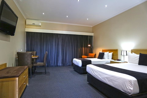 Quality Hotel Melbourne Airport - Hotel Accommodation 32