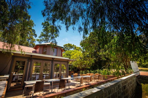 Eltham Gateway Hotel & Conference Centre - Hotel Accommodation 43