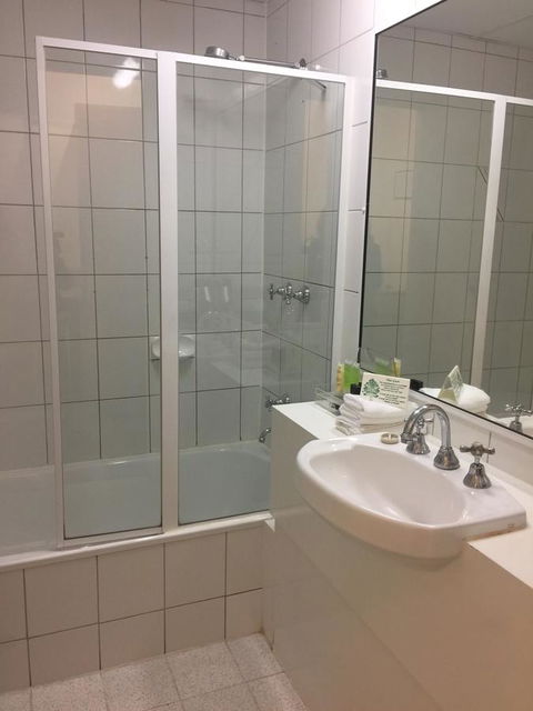 Eltham Gateway Hotel & Conference Centre - Hotel Accommodation 24