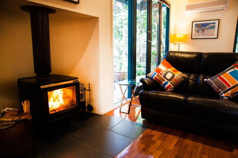 Ashwood Cottages - Hotel Accommodation 3