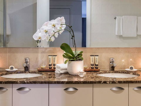 Quay West Suites Melbourne - Hotel Accommodation 29