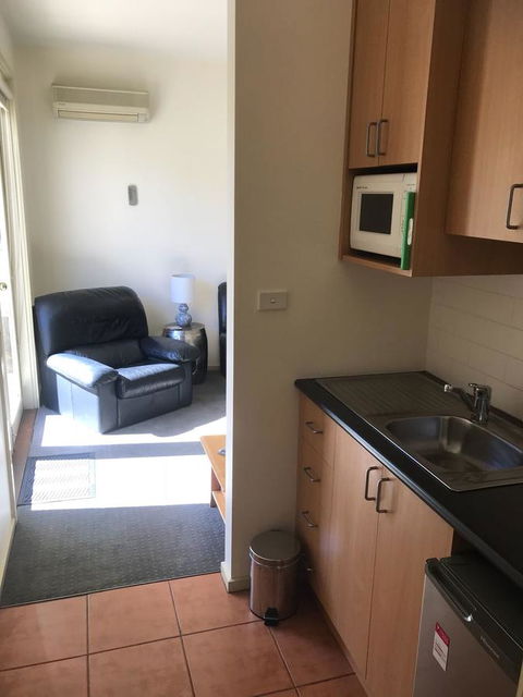 Lakeside Conti Villas - Hotel Accommodation 9