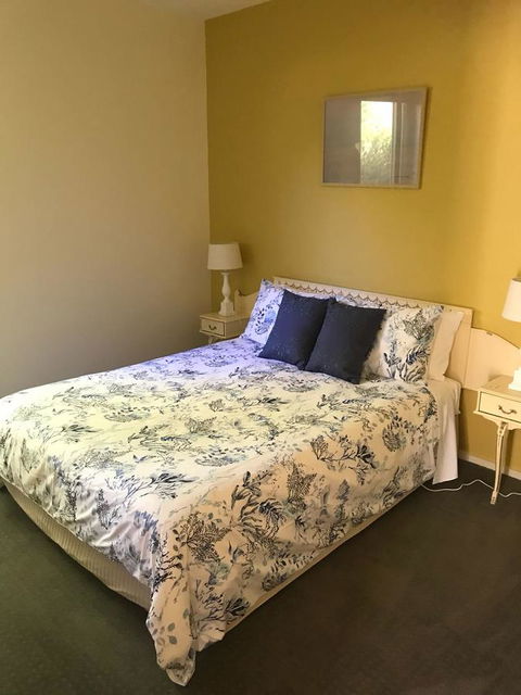 Lakeside Conti Villas - Hotel Accommodation 10