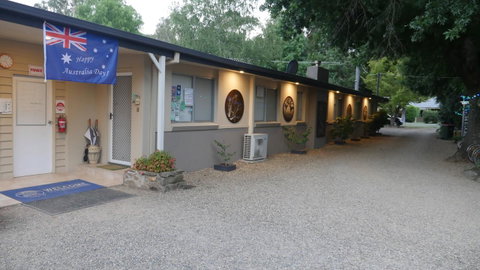 Adina Lodge Holiday Apartments - Hotel Accommodation 4