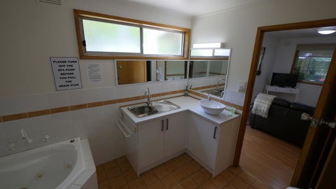 Adina Lodge Holiday Apartments - Hotel Accommodation 25