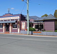 The Bears Went Over The Mountain - Hotel Accommodation