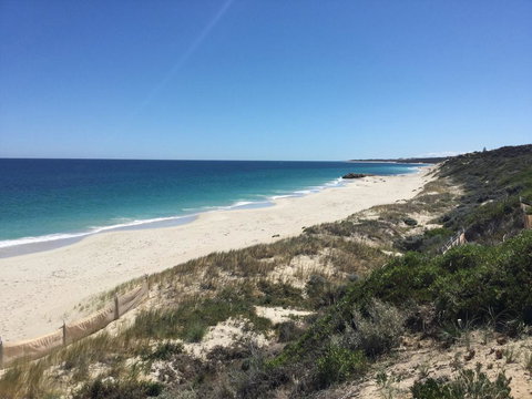 The Blue Beach House - Hotel Accommodation 1