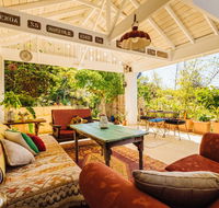 The Blue Beach House - Hotel Accommodation