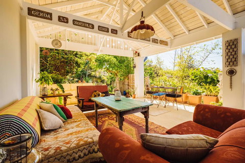 The Blue Beach House - Hotel Accommodation 0