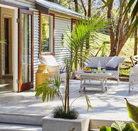 The Dairy Bales at Moo River Farm - Hotel Accommodation