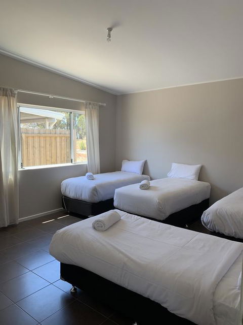 THE FAMILY RETREAT - Hotel Accommodation 3