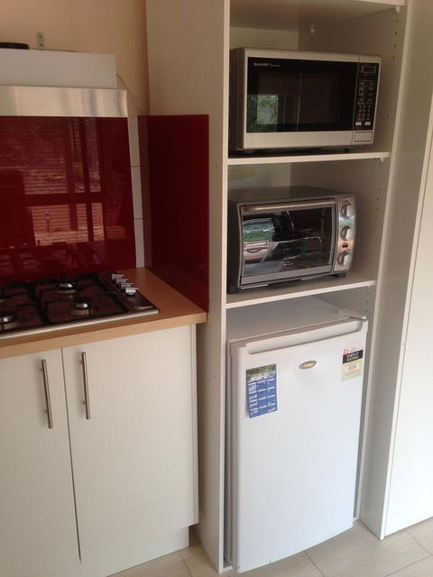 The Folly - Hotel Accommodation 3