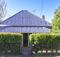 The Grey House - Hotel Accommodation