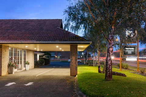 The Henty - Hotel Accommodation 1