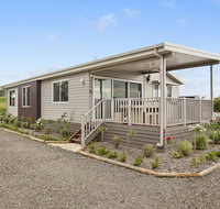 The Lake House  201 - Hotel Accommodation