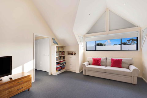 The Loft - Waterfront With Private Pool - Hotel Accommodation 2