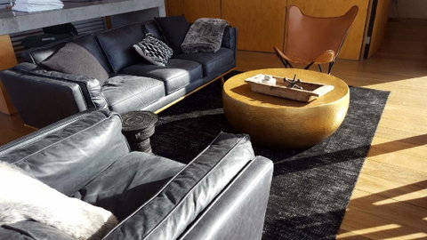 The Longhouse - Suite 2 - Hotel Accommodation 3