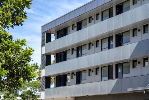 The Mid Pacific - Hotel Accommodation 1