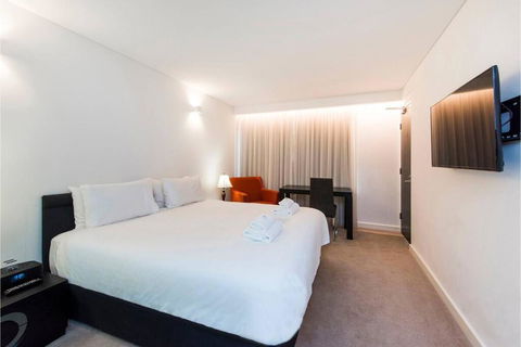 The Nest - Spacious Studio On Newcastle St With Roof Terrace - Hotel Accommodation 0