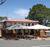 The Oaks Hotel - Hotel Accommodation