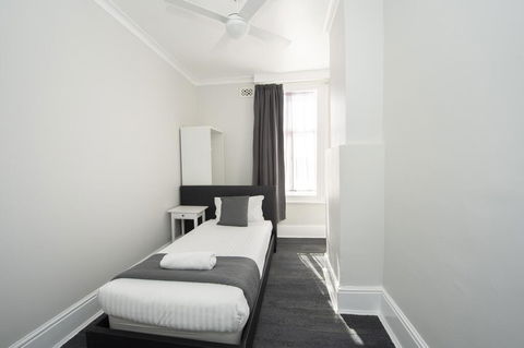 The Parade Hotel - Hotel Accommodation 2